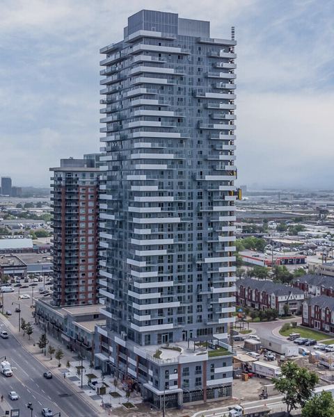 205 Queen St E Brampton