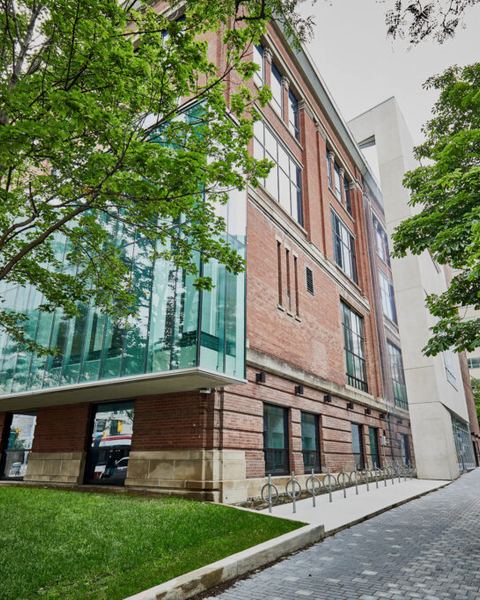 230 College St. – UFT Student Commons