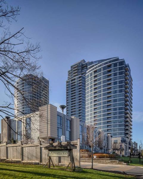 9 Vahalla Inn – Etobicoke
