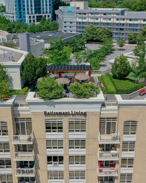 Delmanor Senior Residence