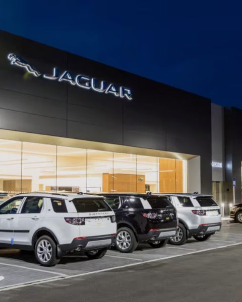 Jaguar Dealership – Newmarket