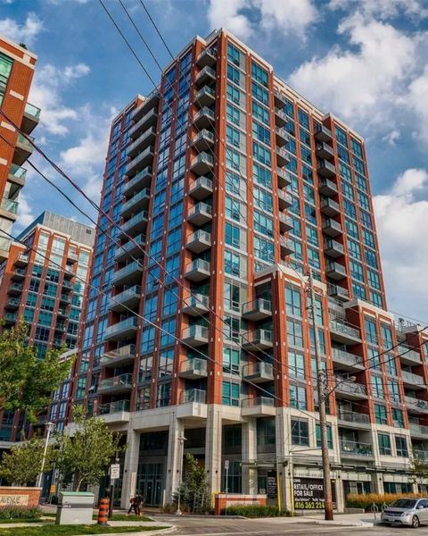 Southside Condos – 9 Tippet Rd